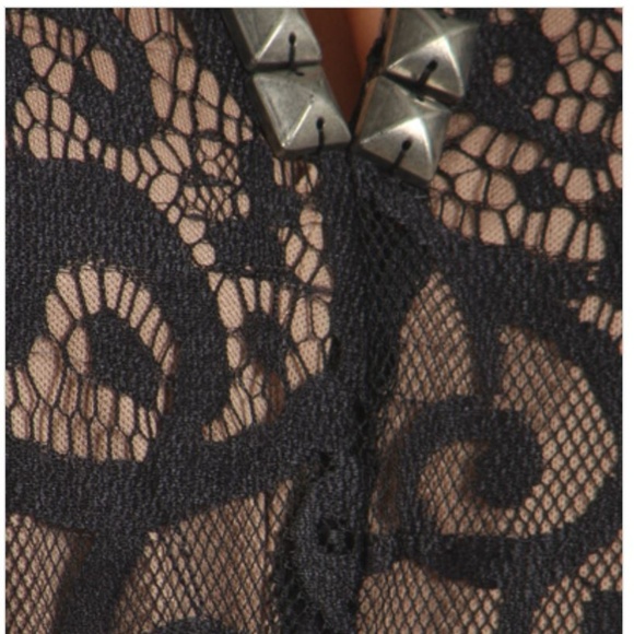 Sold in Store - Picture 6 of 8